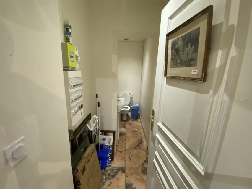 Boutique-65m²-Quartier Château-rue Coches (photo 2)